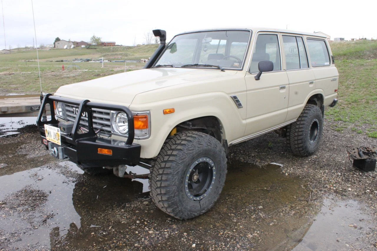 1982ToyotaFJ60Tan_JT3FJ60G3C0025040 (1).webp