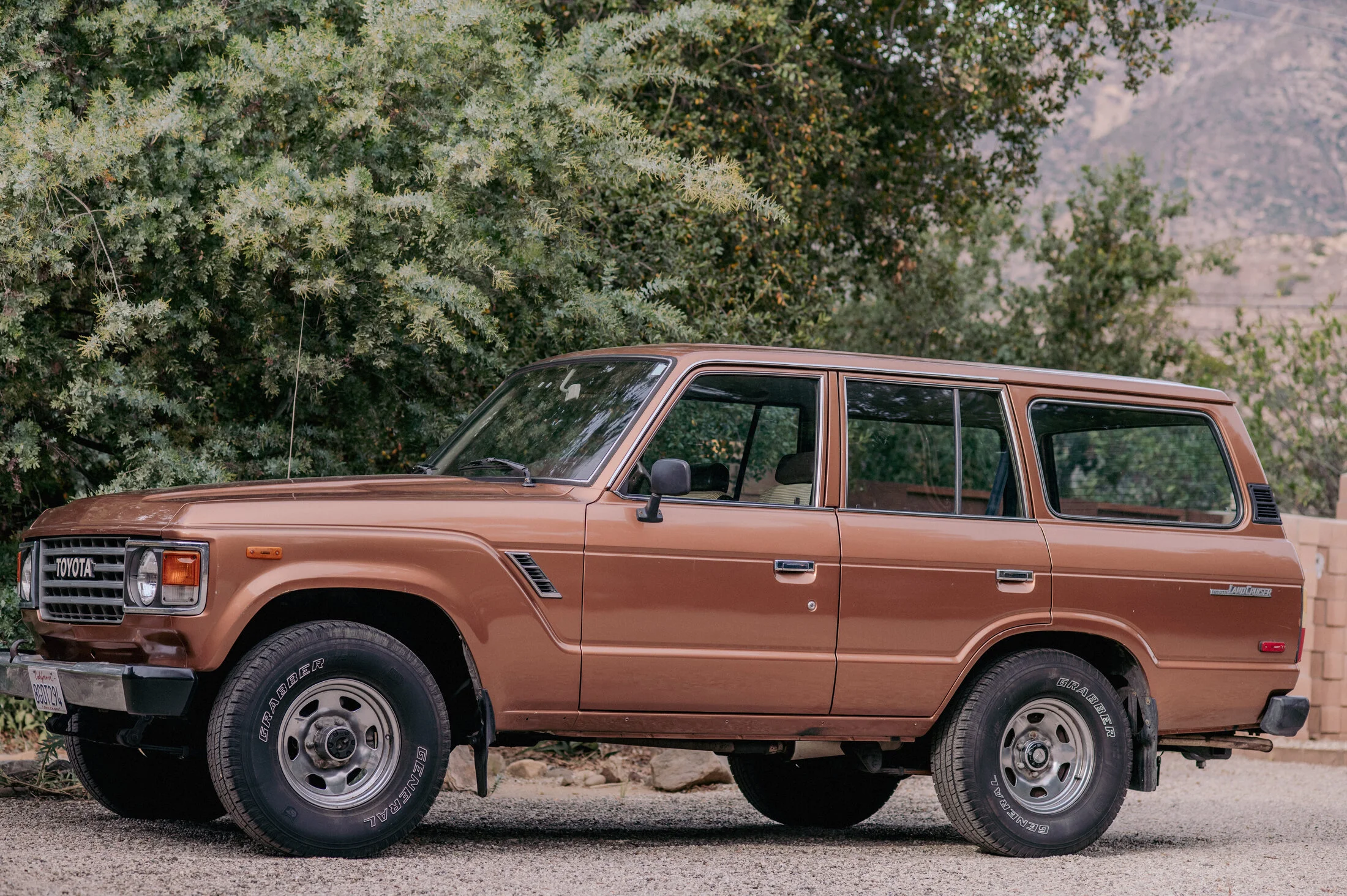 1983-fj60-landcruiser-4_53407199414_o.webp