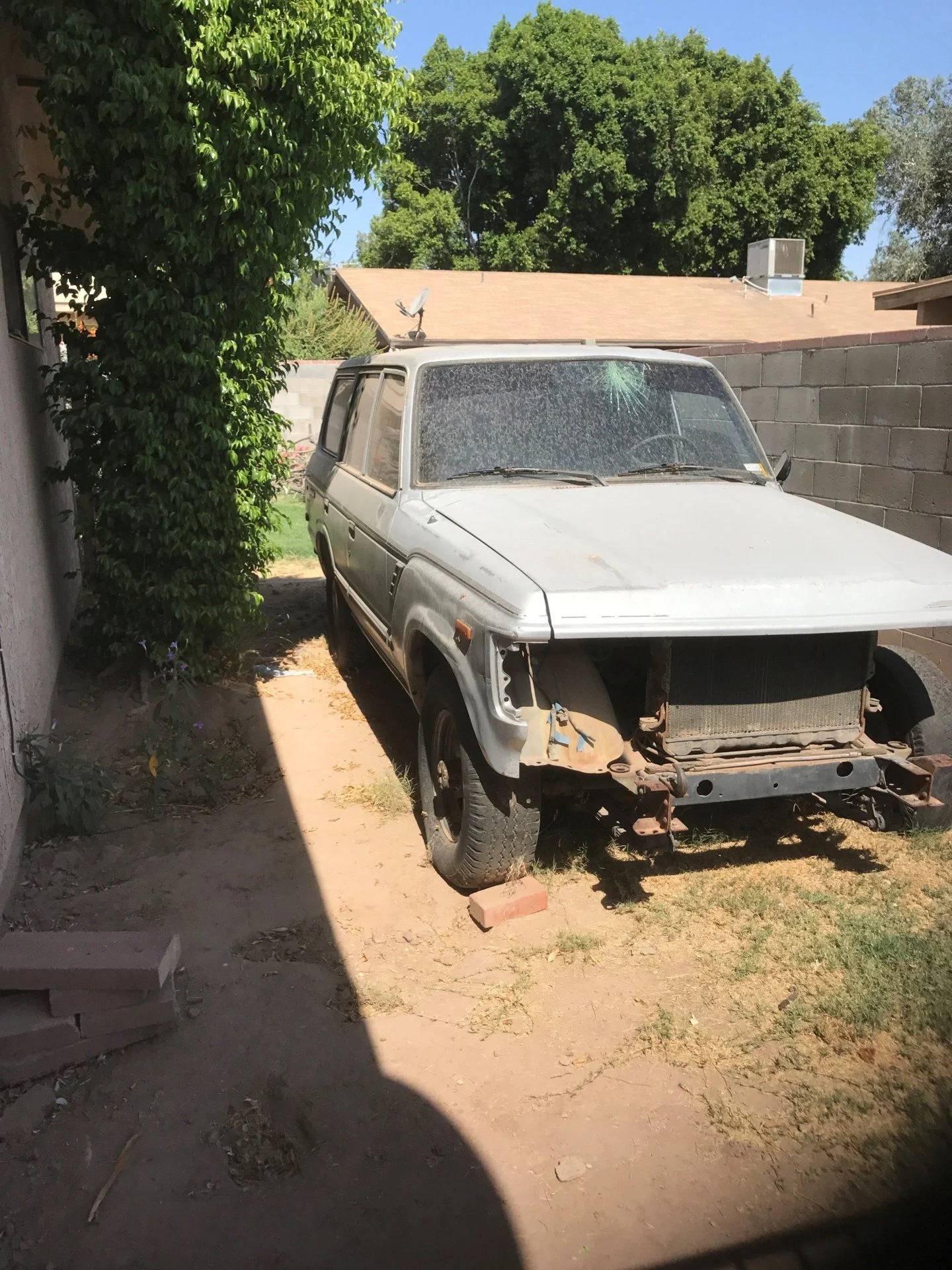 1985 FJ60 Right.webp