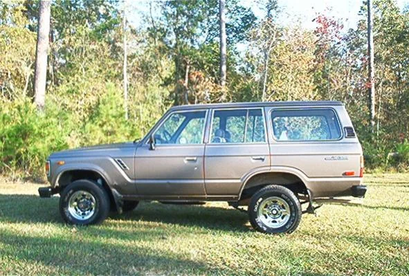 1985 FJ60.webp