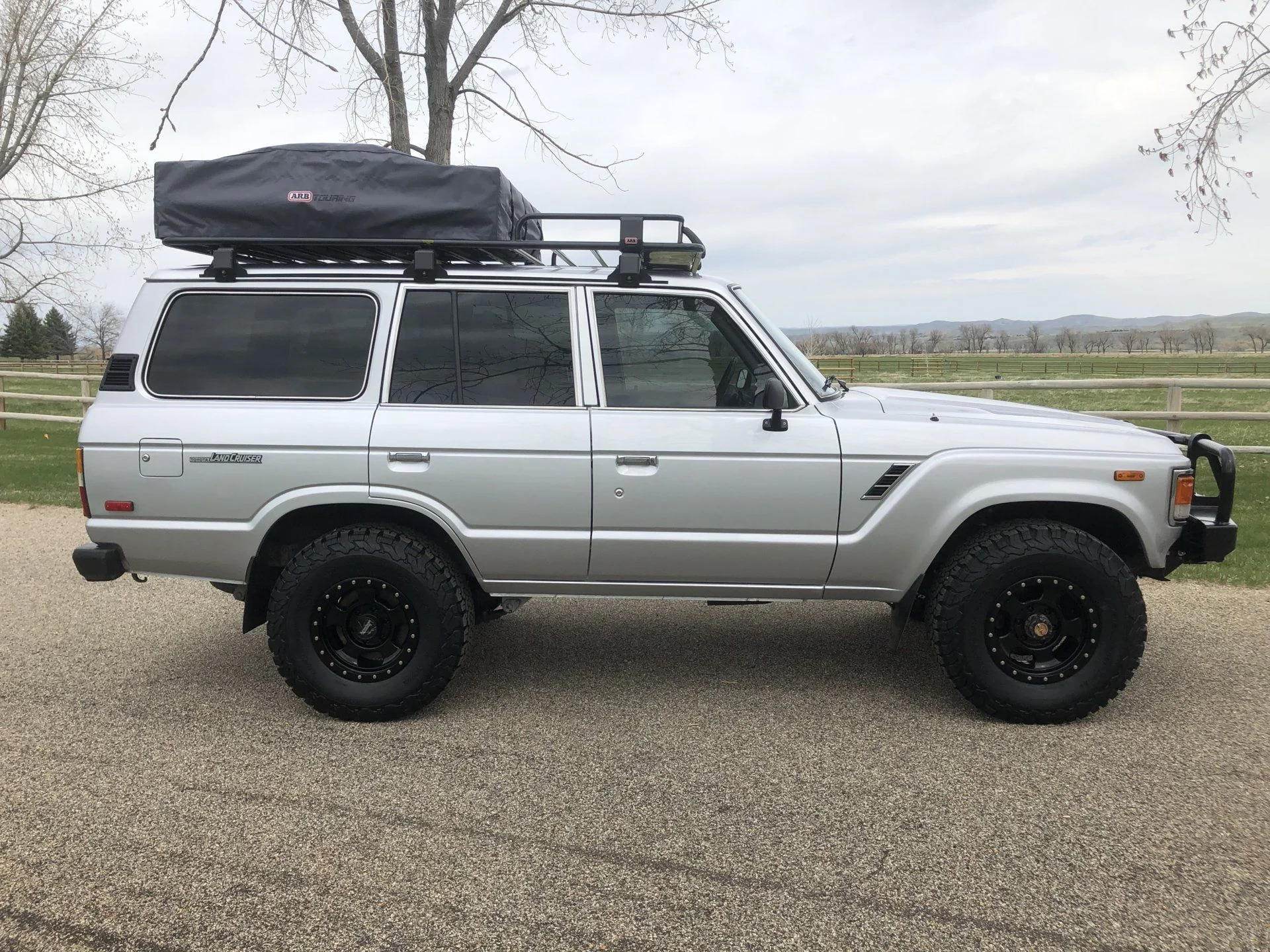 1985ToyotaFJ60Silver_JT3FJ60G3F1131325 (43).webp