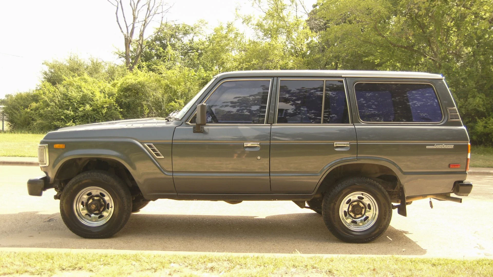 1989 Toyota FJ62 Lancruiser-5.webp