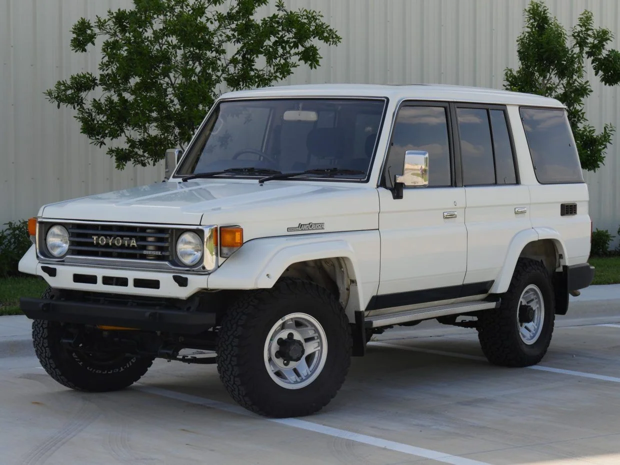 1991_toyota_land_cruiser_hzj77_15911936834ed0aa3P10401990-scaled.webp