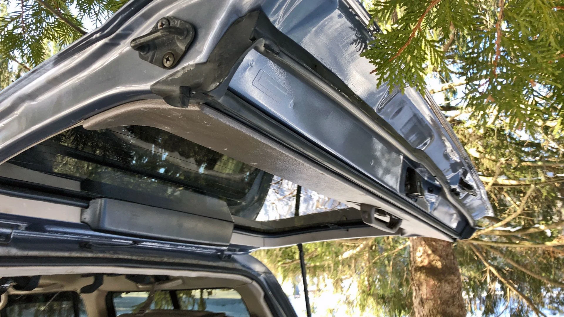 1997_Toyota_Land_Cruiser_FZJ80_58.webp