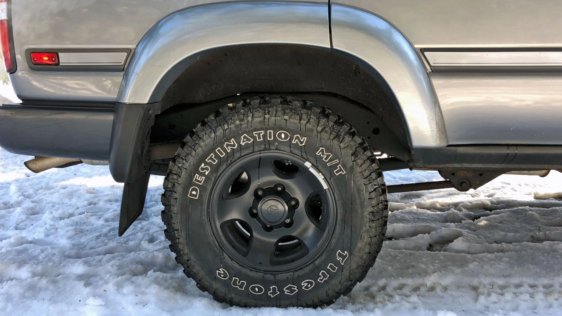 1997_Toyota_Land_Cruiser_FZJ80_92.webp