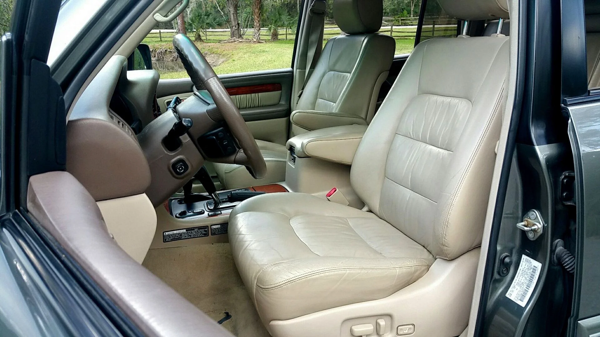1999 LEXUS LX470 LF DRIVER WIDE.webp