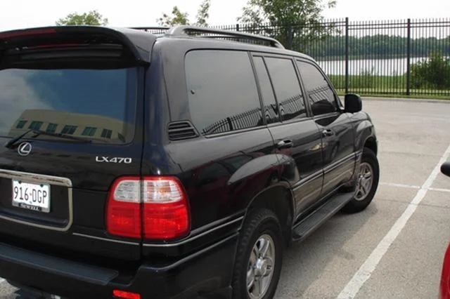 1999 LX 470 Right  Rear.webp
