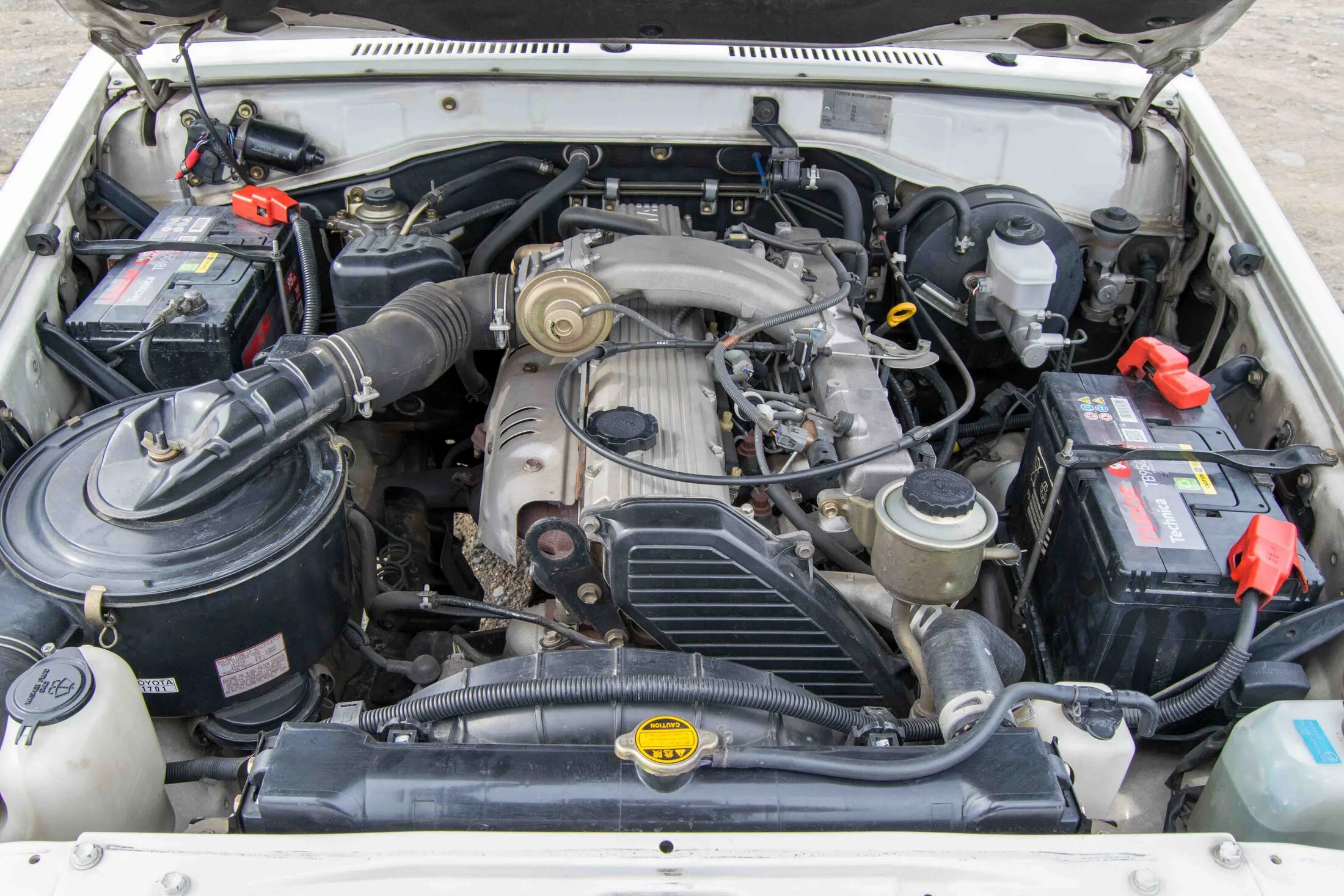 1999 TLC HZJ75 Engine (2 of 25).webp