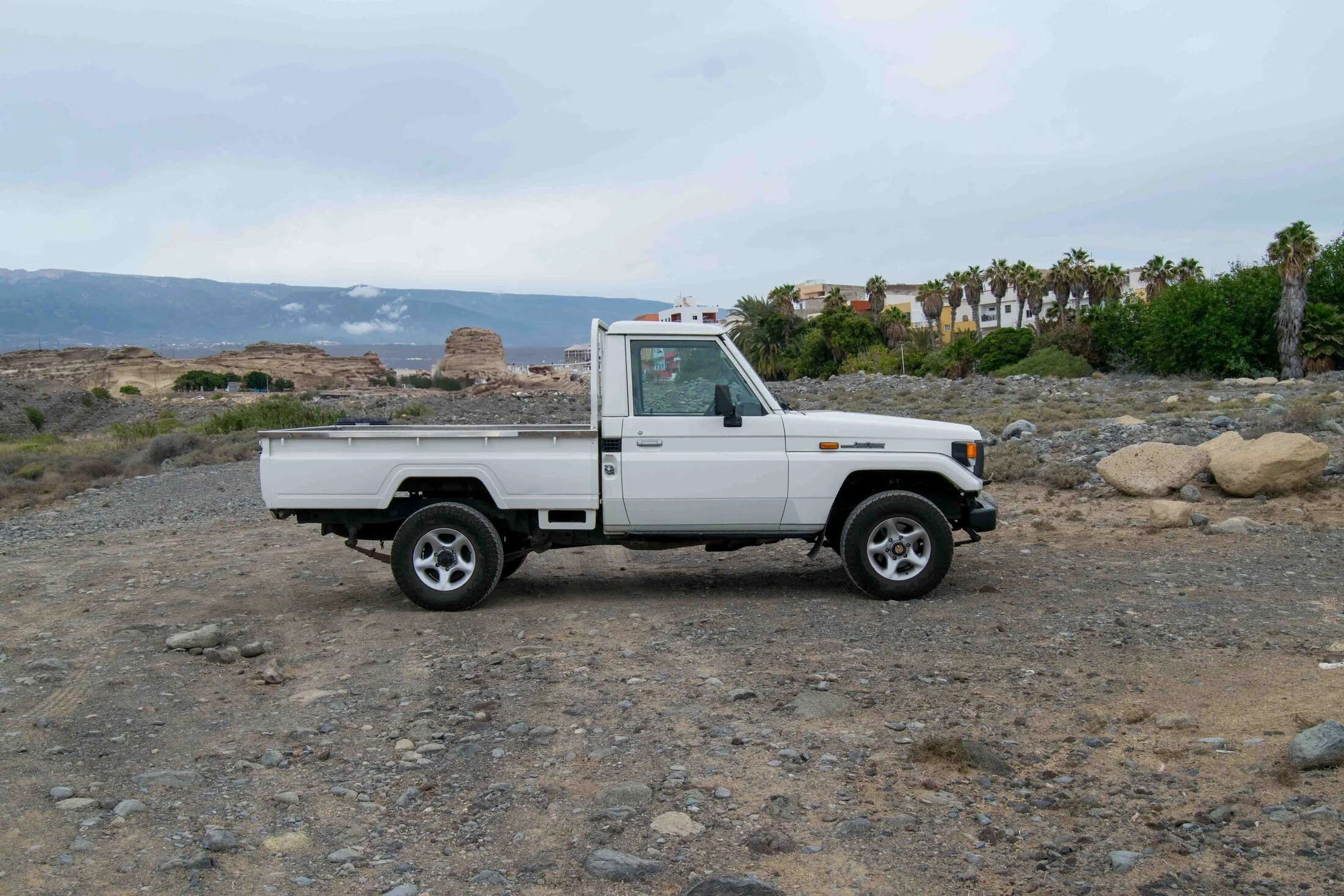 1999 TLC HZJ75 Exterior (5 of 48).webp