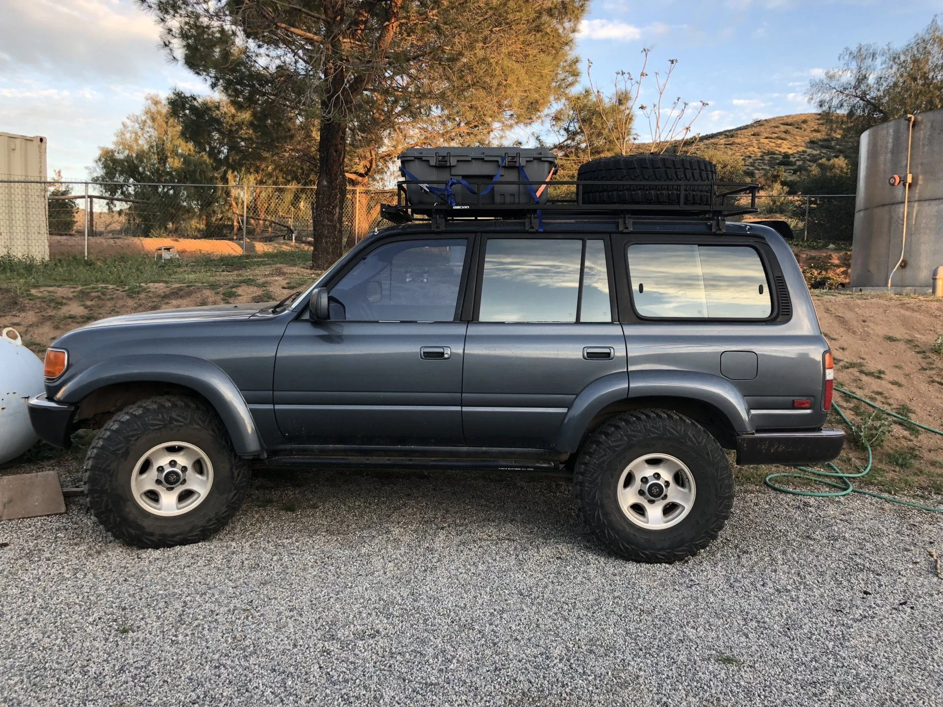 1993 fj80. Full factory lockers. 2” OME Lift and other upgrades. 140k miles.