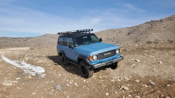1983 FJ60 with 4.2 engine Manual 4-speed 177k miles -  $18500