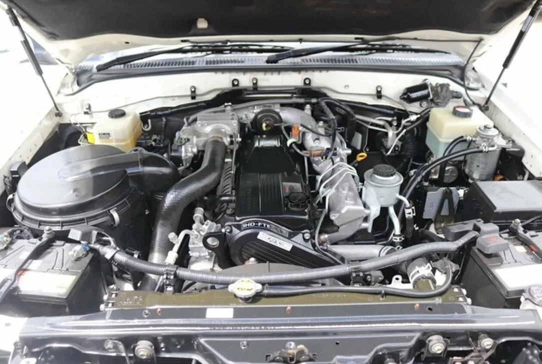 1HD-FTE engine layout RHD.webp