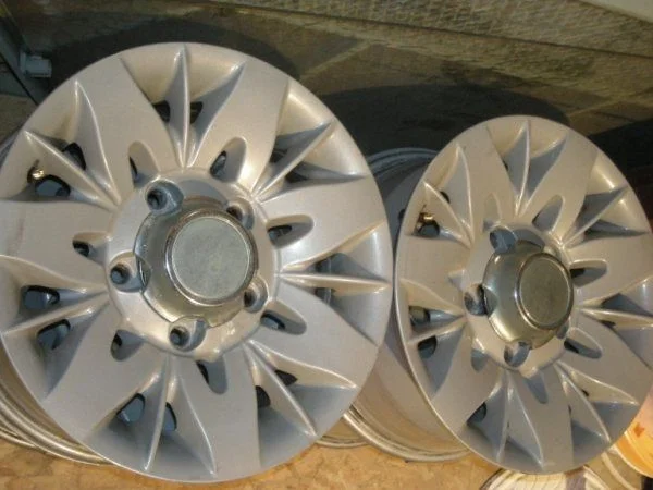 2000 LC or Lex 470 rims.webp