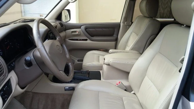 2000-Toyota-Land-Cruiser-13-58fc2780f1051.webp
