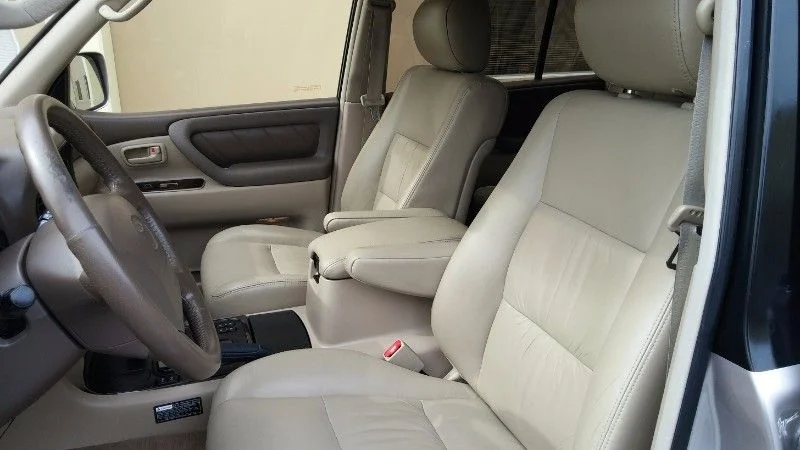 2000-Toyota-Land-Cruiser-14-58fc278157bbe.webp