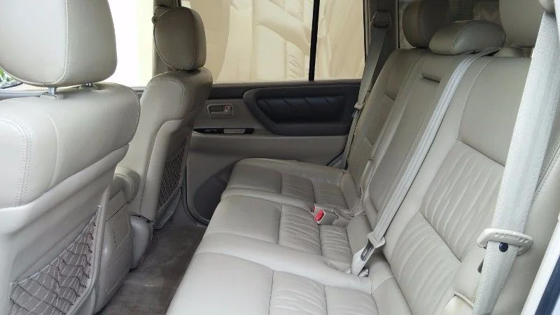 2000-Toyota-Land-Cruiser-16-58fc2781da606.webp