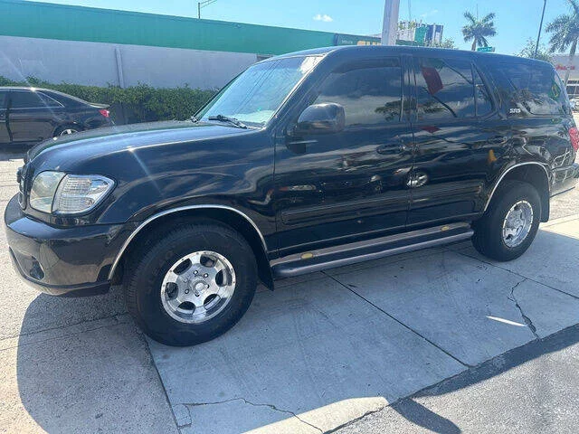 2002-toyota-sequoia-sr5-2wd-4dr-suv (1).webp