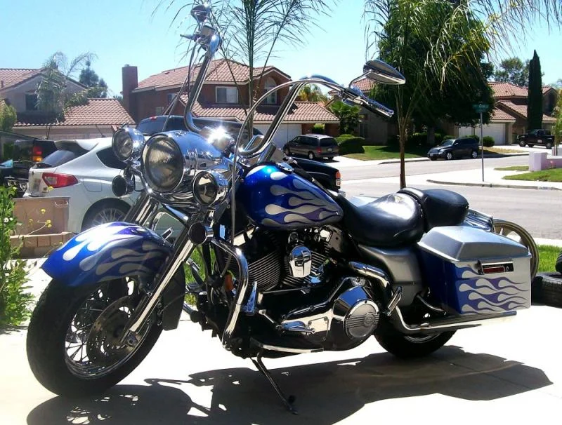2002_HD_roadking03.webp