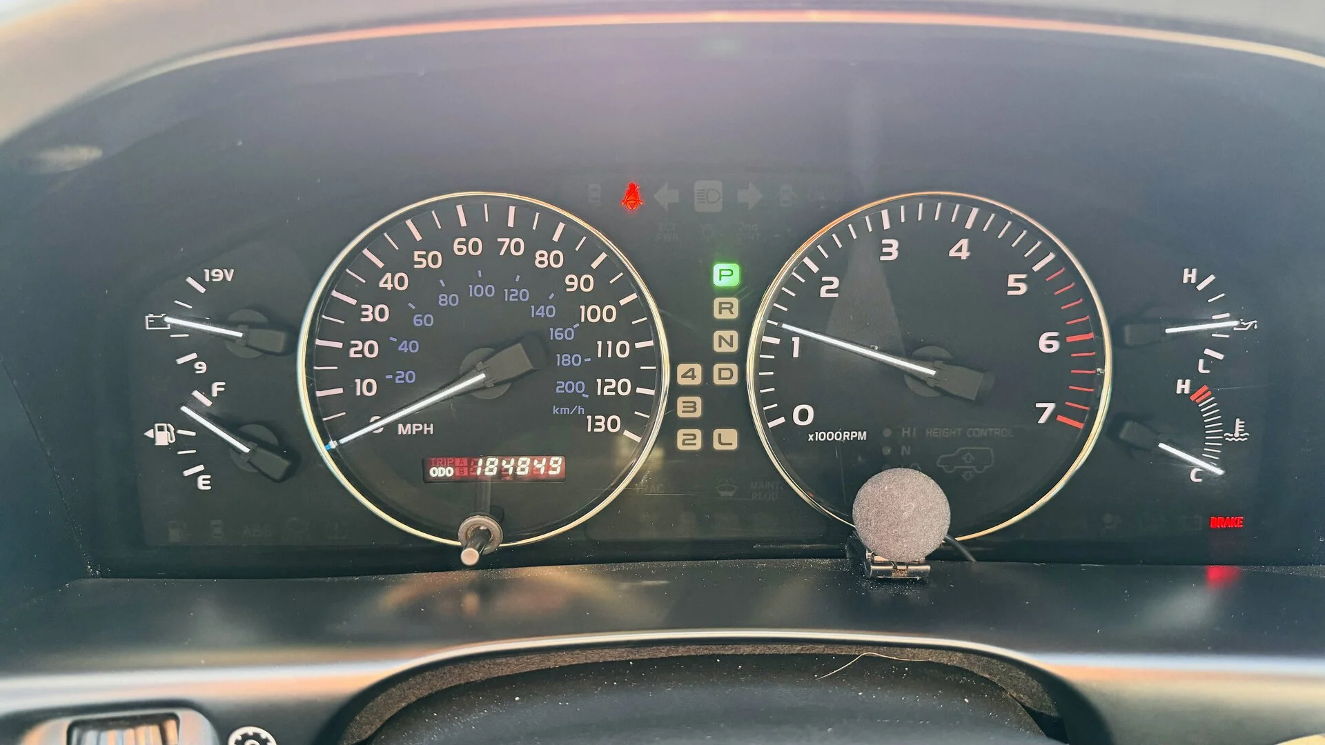 2005-Lexus-LX470_185k_23.webp