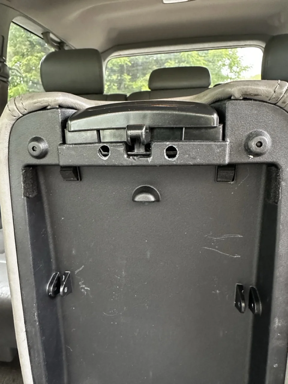 2006 Landcruiser center consol lid latch repair 07.webp