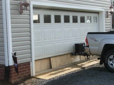 2008_0202trailer0003small.webp