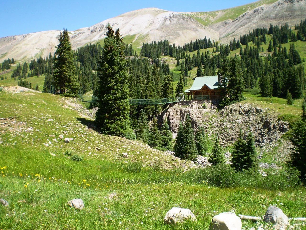 20090801_7_house at treeline Eng Pass.webp