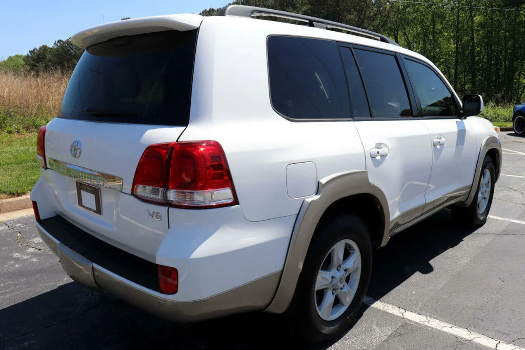 2009_toyota_land_cruiser-pic-05.webp