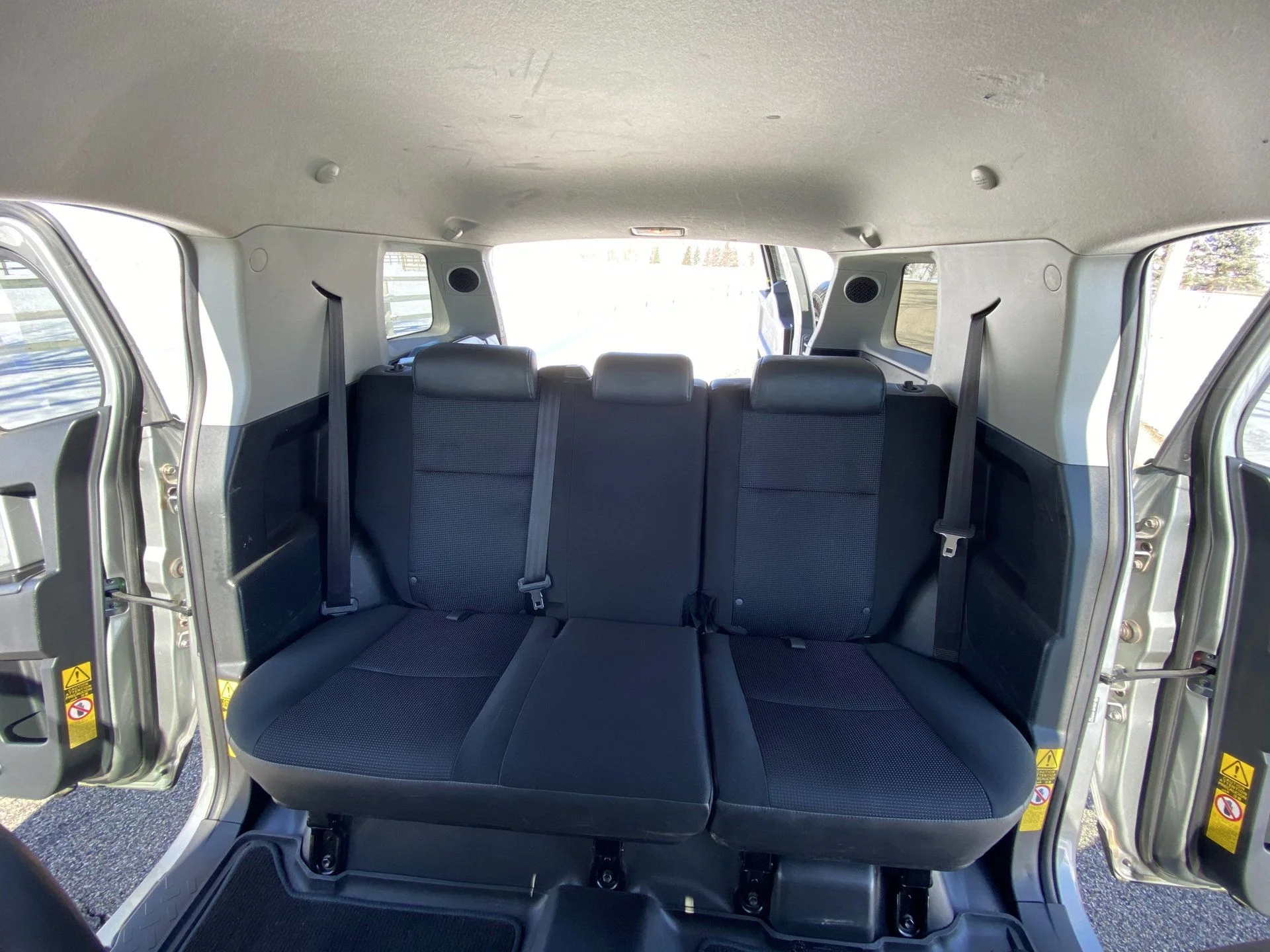 2010ToyotaFJCruiserGray_JTEBU4BF4AK084721 (53).webp