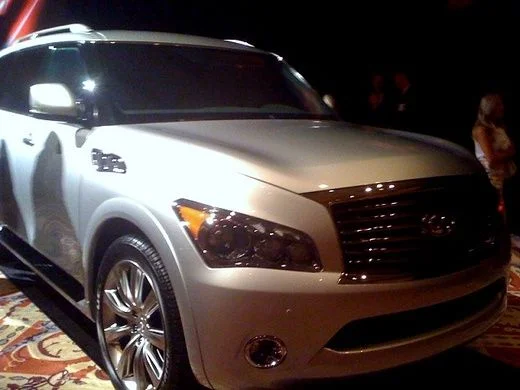2011_infiniti_qx_leak-thumb-520x390-1059.webp