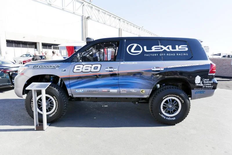 2012-lexus-lx-570-by-jt-g_1600x0w.webp