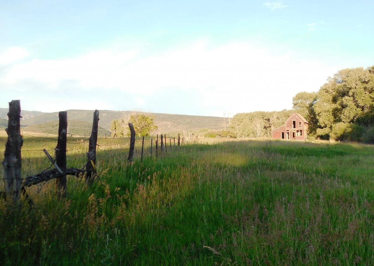 20140723_A_Sunrise on cabin.webp