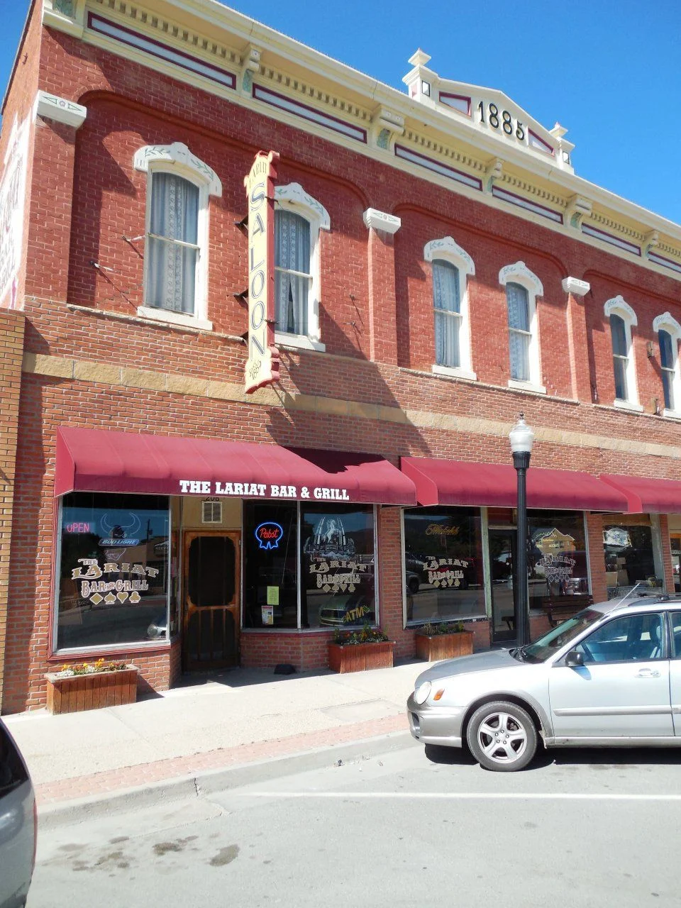 20140902_J_Lariat Bar & Grill.webp