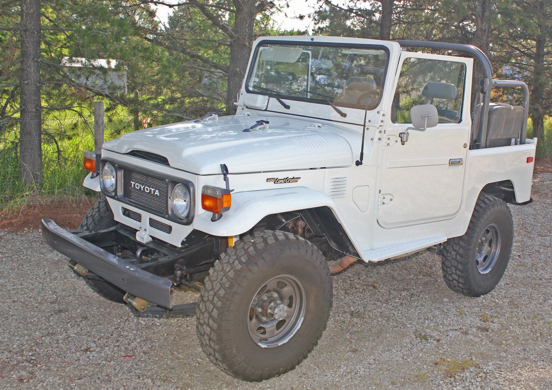 1983 Toyota Landcruiser FJ-40 Better than Showroom Condition Unmolested 3 owner.