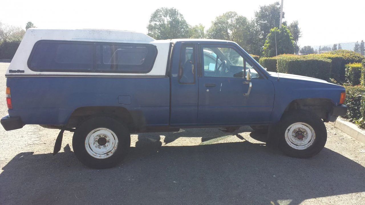 1985 4x4 toyota pickup, 54k Original miles. Looking to trade/credit for an fj60.