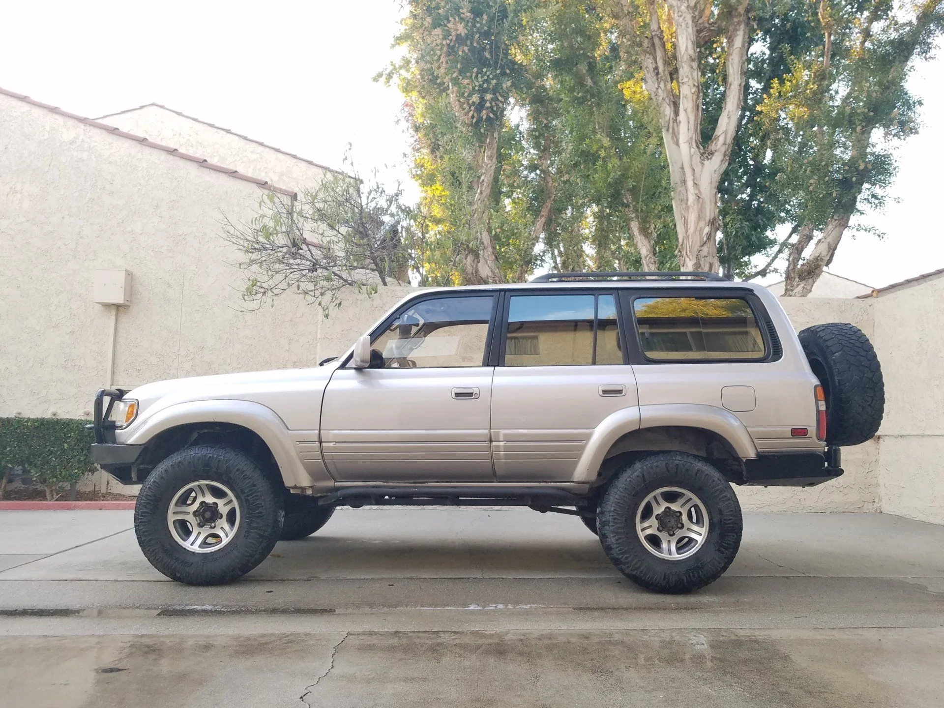 1997 LX450 3x Locked, Armored, 4:88s, 35s - S.California
