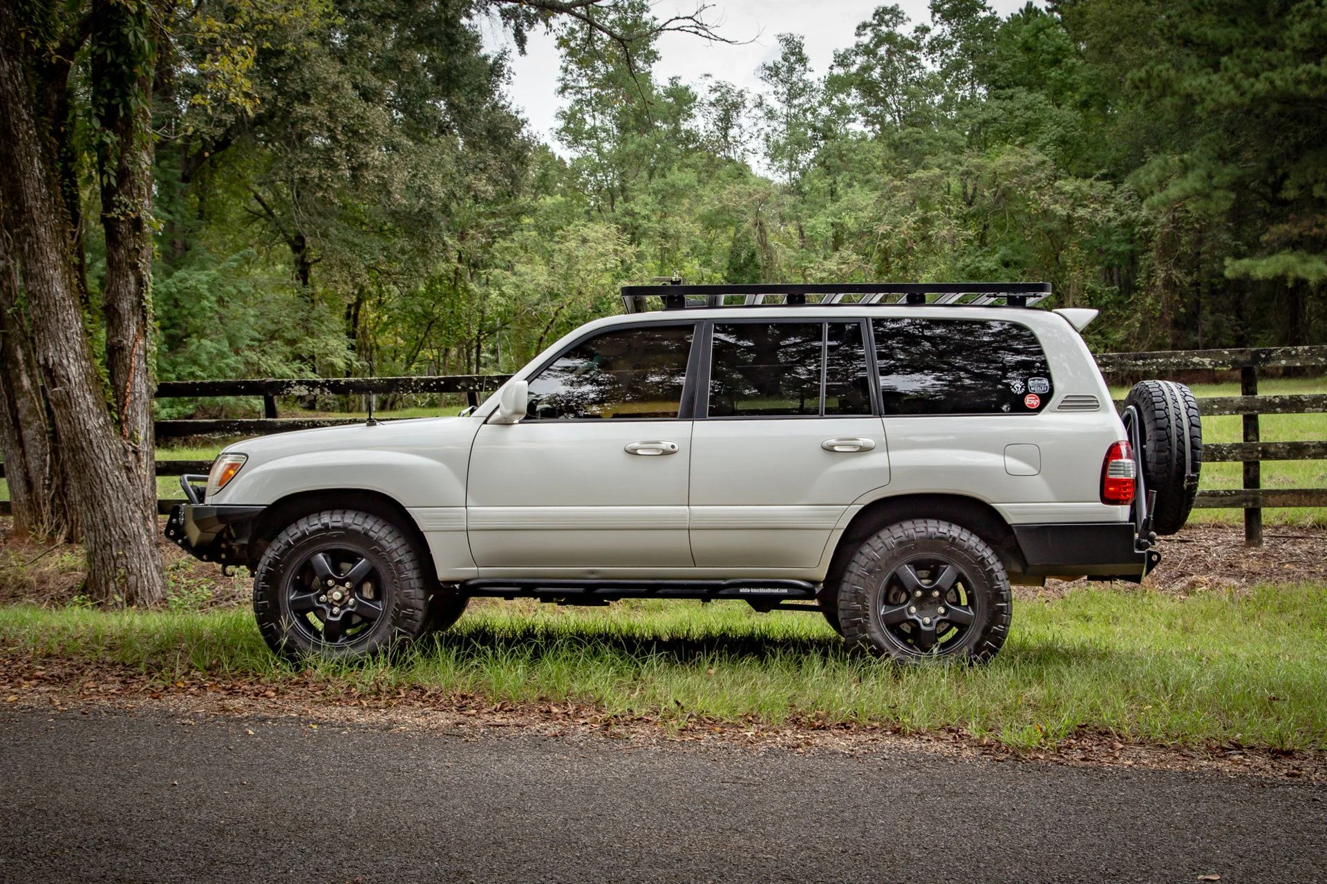 20180930_andy_martin_land_cruiser_lores-11.webp