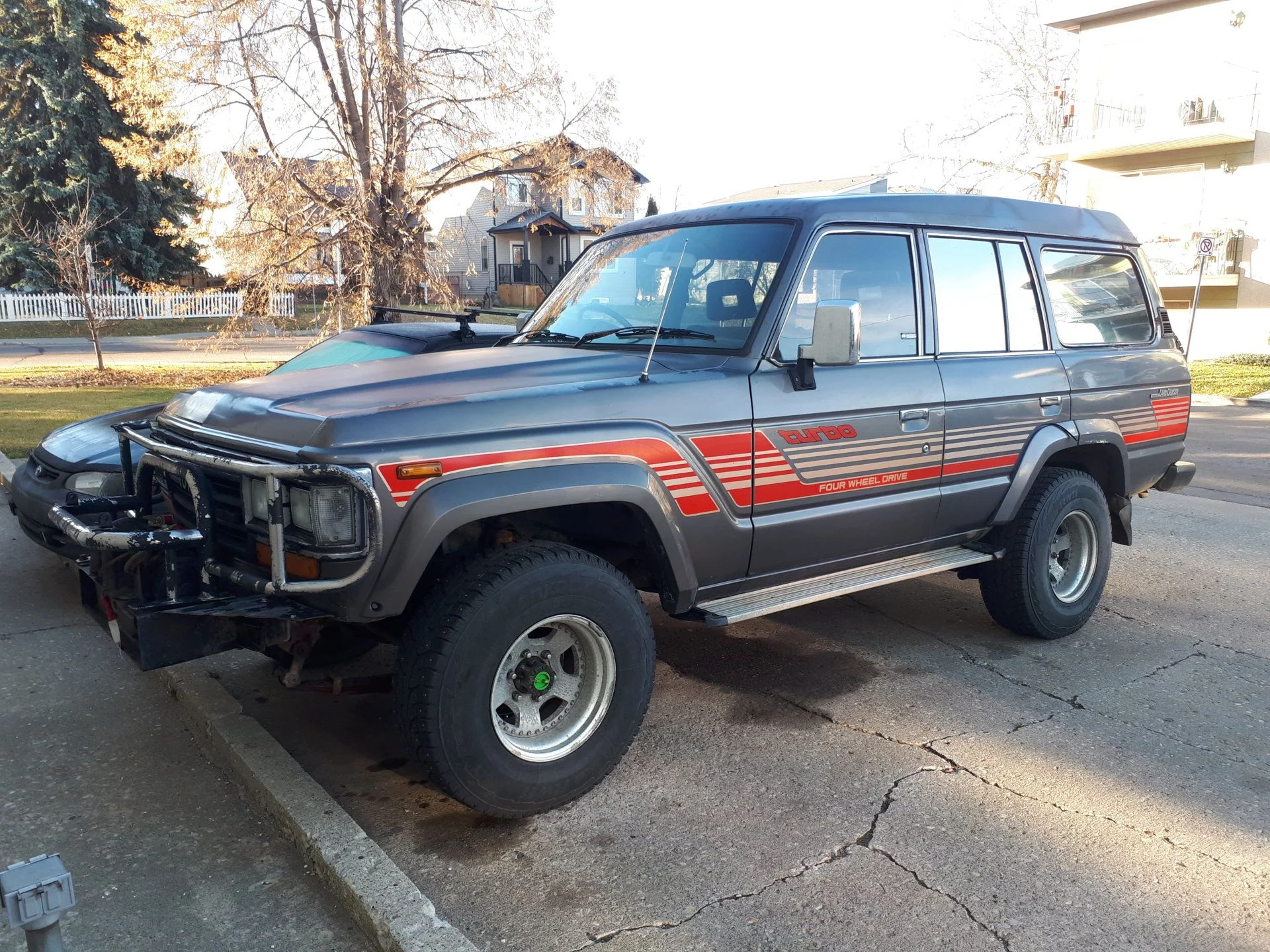 1989 HJ61 with 12H-T, 151,00 miles, $8900 USD
