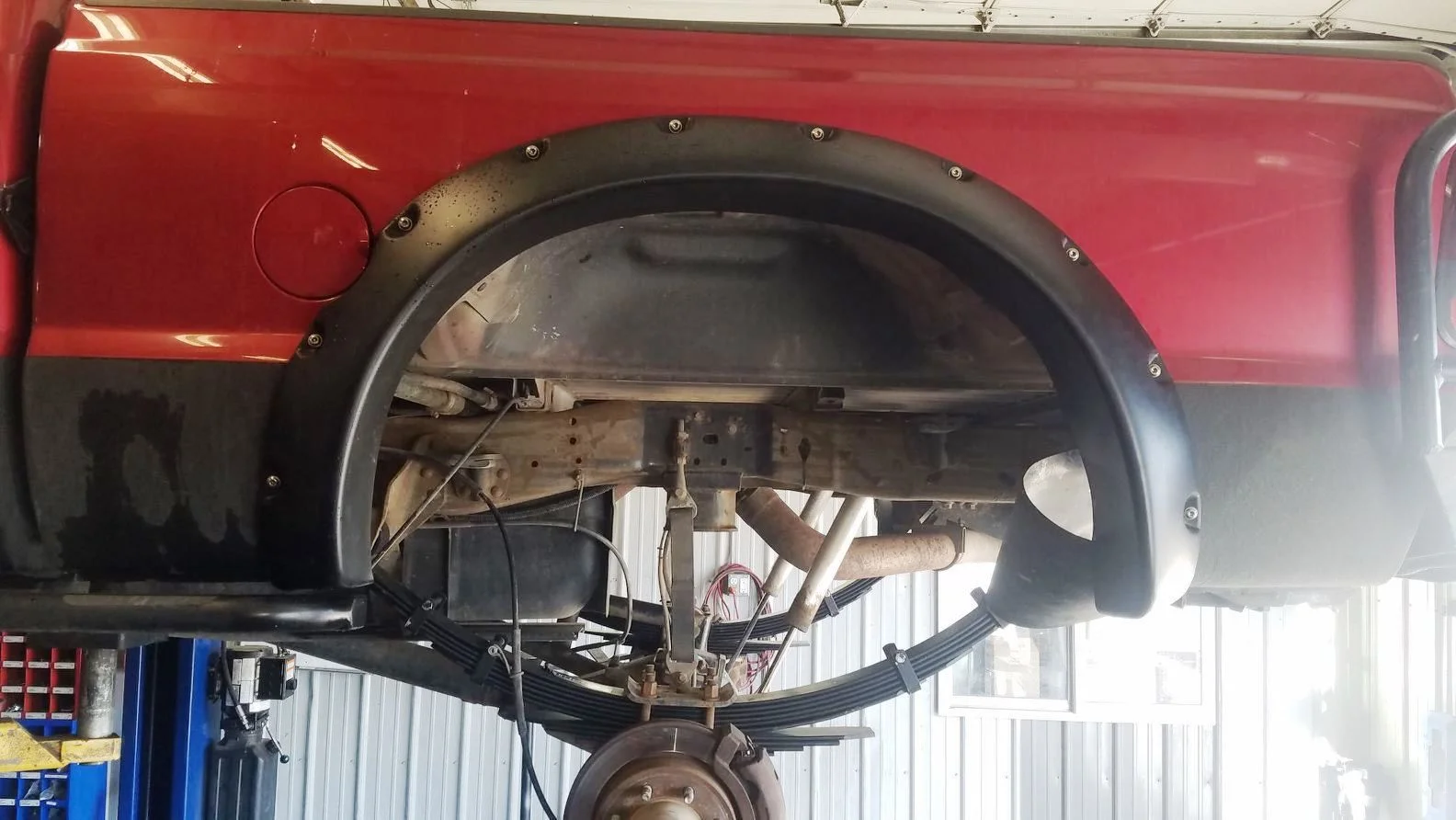 20190419_A_Port stern new flare_springs.webp