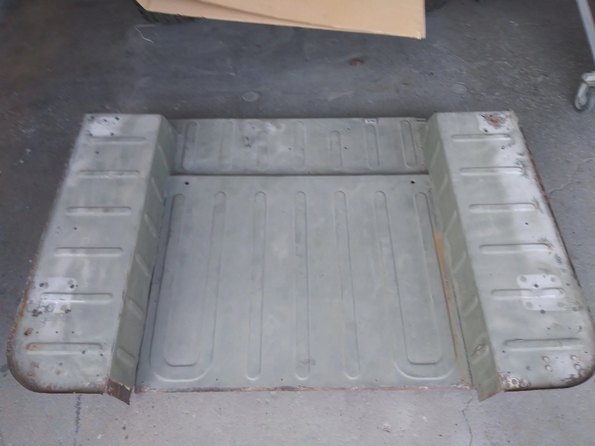 1963 FJ40 rear half floor with benches