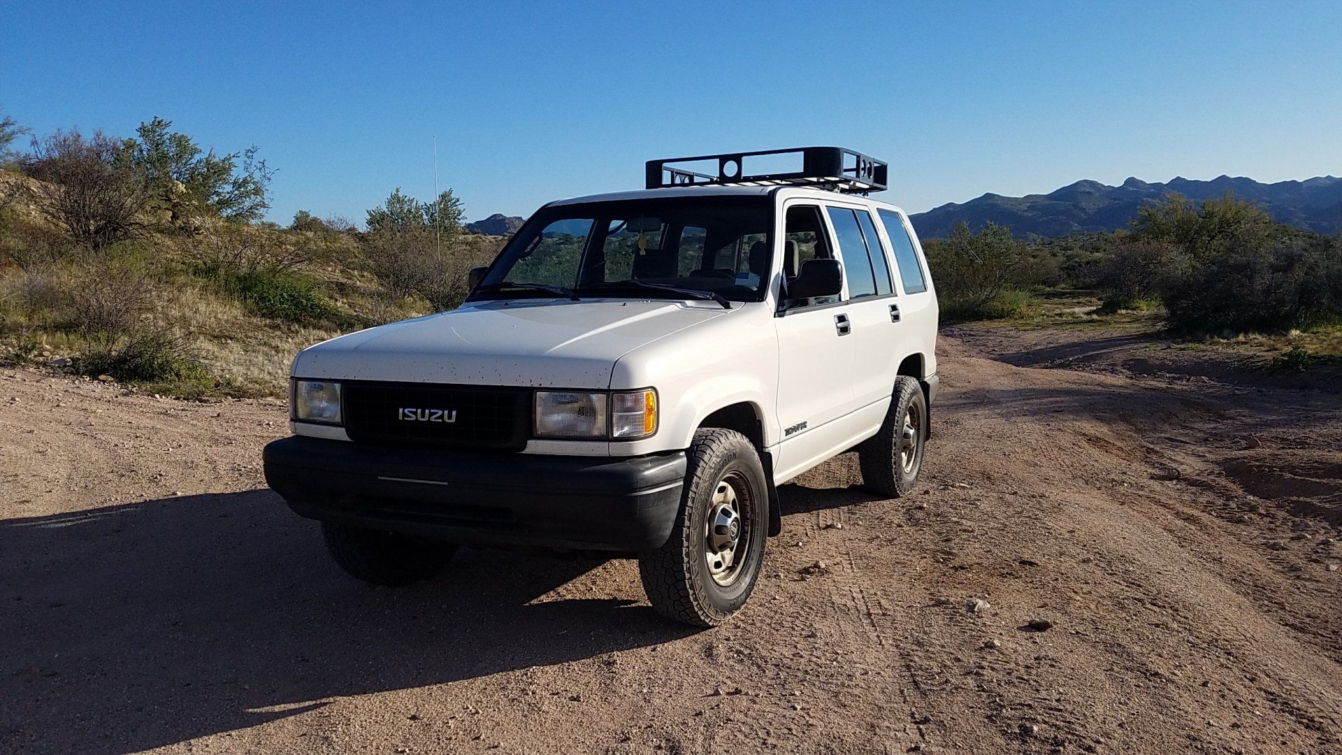 Trooper roof online rack