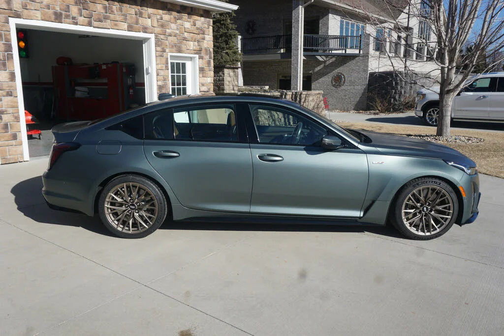 2022-cadillac-ct5-v-blackwing-dark-emerald-frost-hjc-6.webp