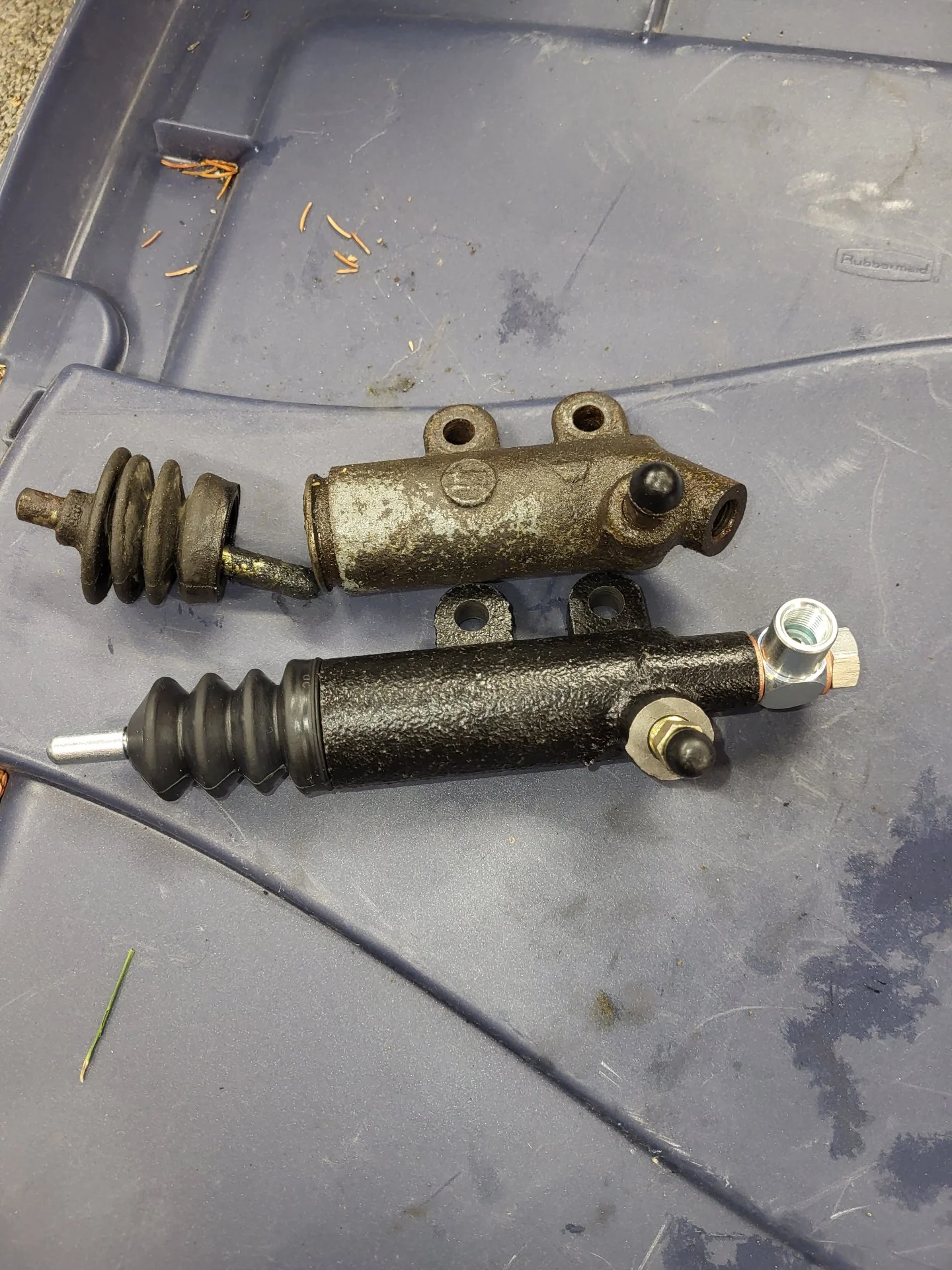 BJ74 Clutch Slave Cylinder replacement IH8MUD Forum