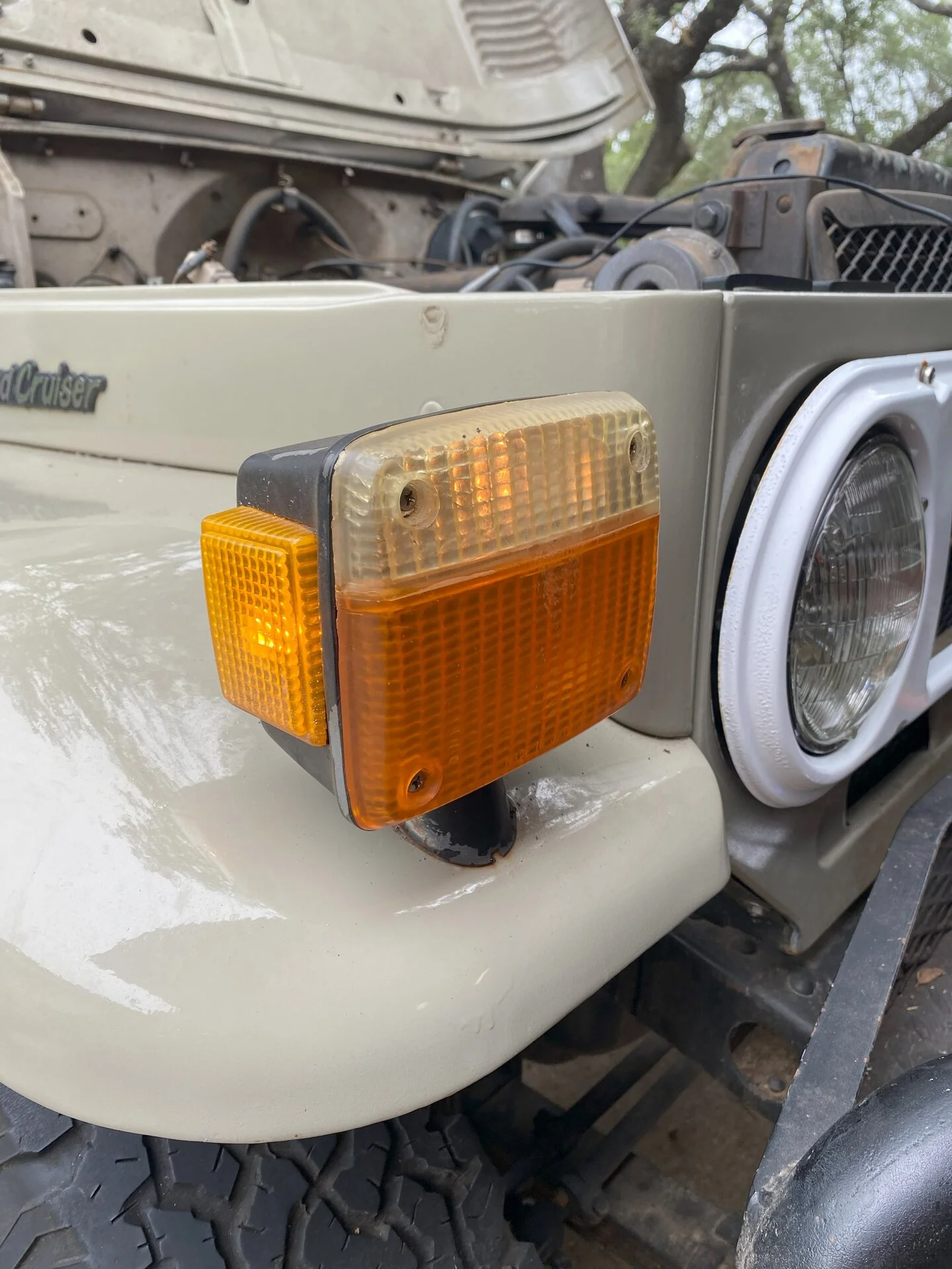 20231012_FJ40blinker.webp