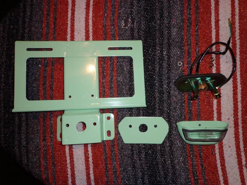 25 licence bracket & tail lights 001.webp