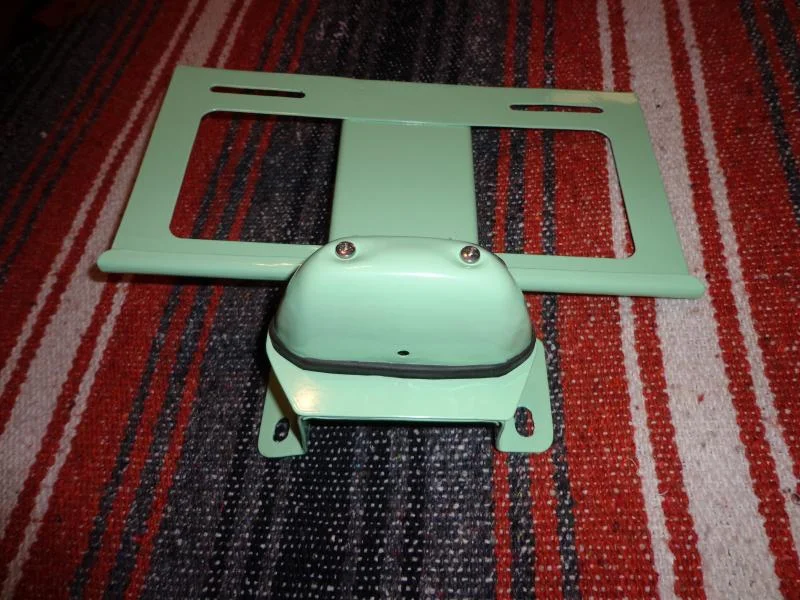 25 licence bracket & tail lights 005.webp