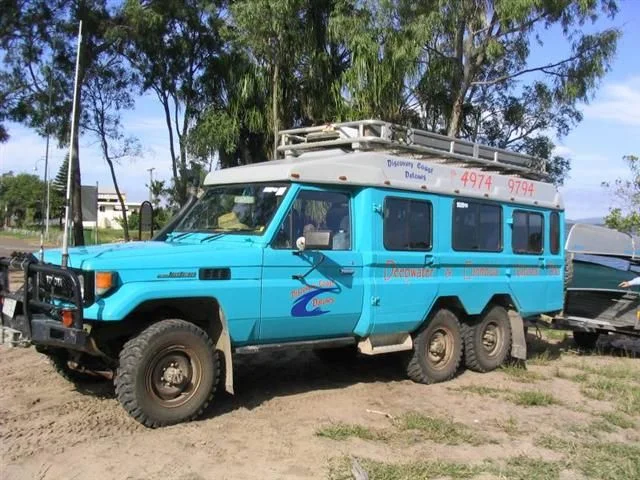 2532_v_tour_landcruiser (Small).webp