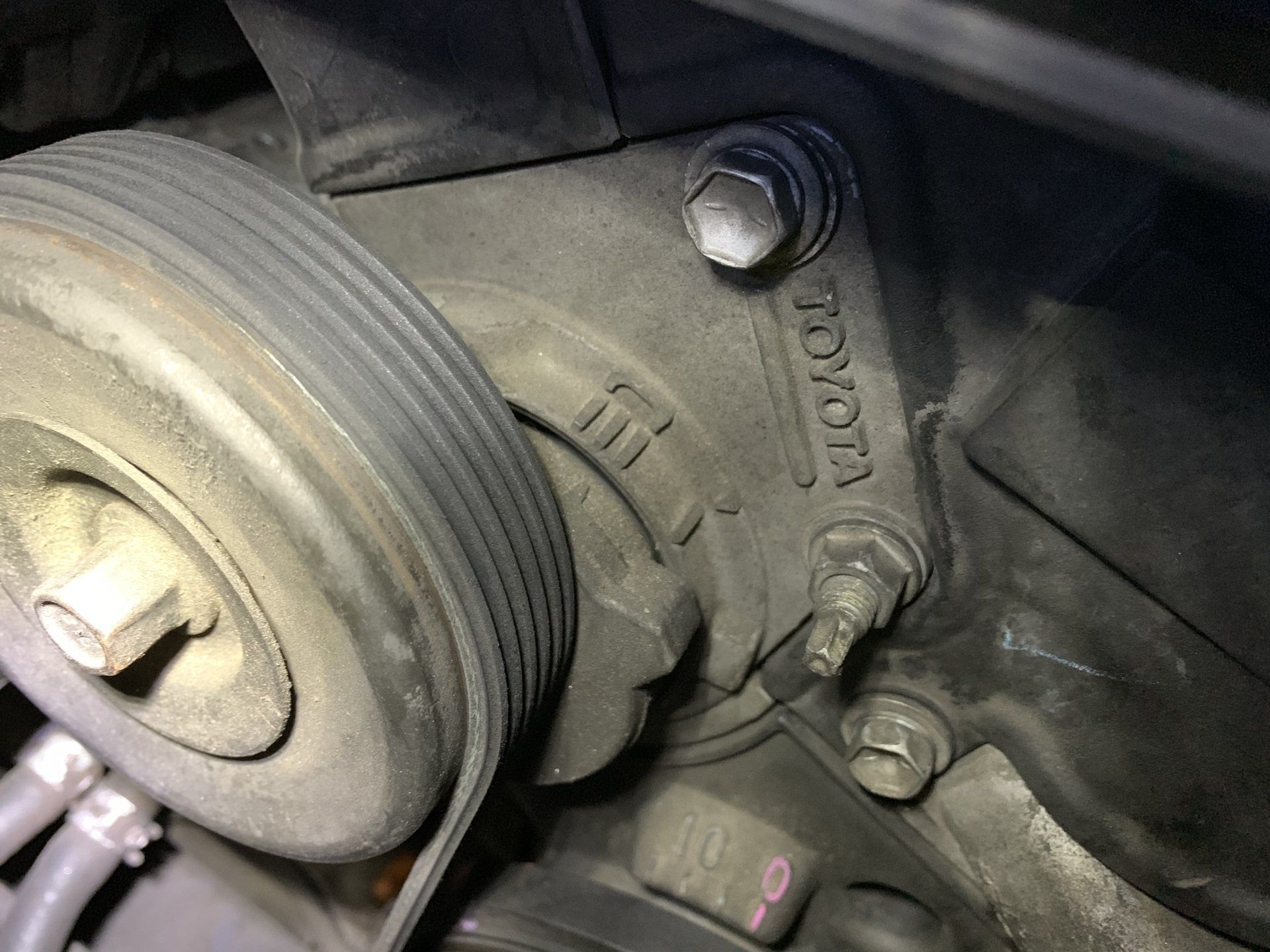 Ac belt tensioner outlet noise