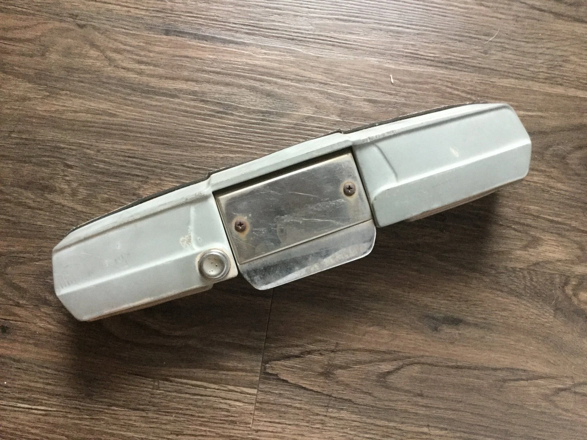 FS. FJ45LV lift/drop gate handle license plate lamp housing