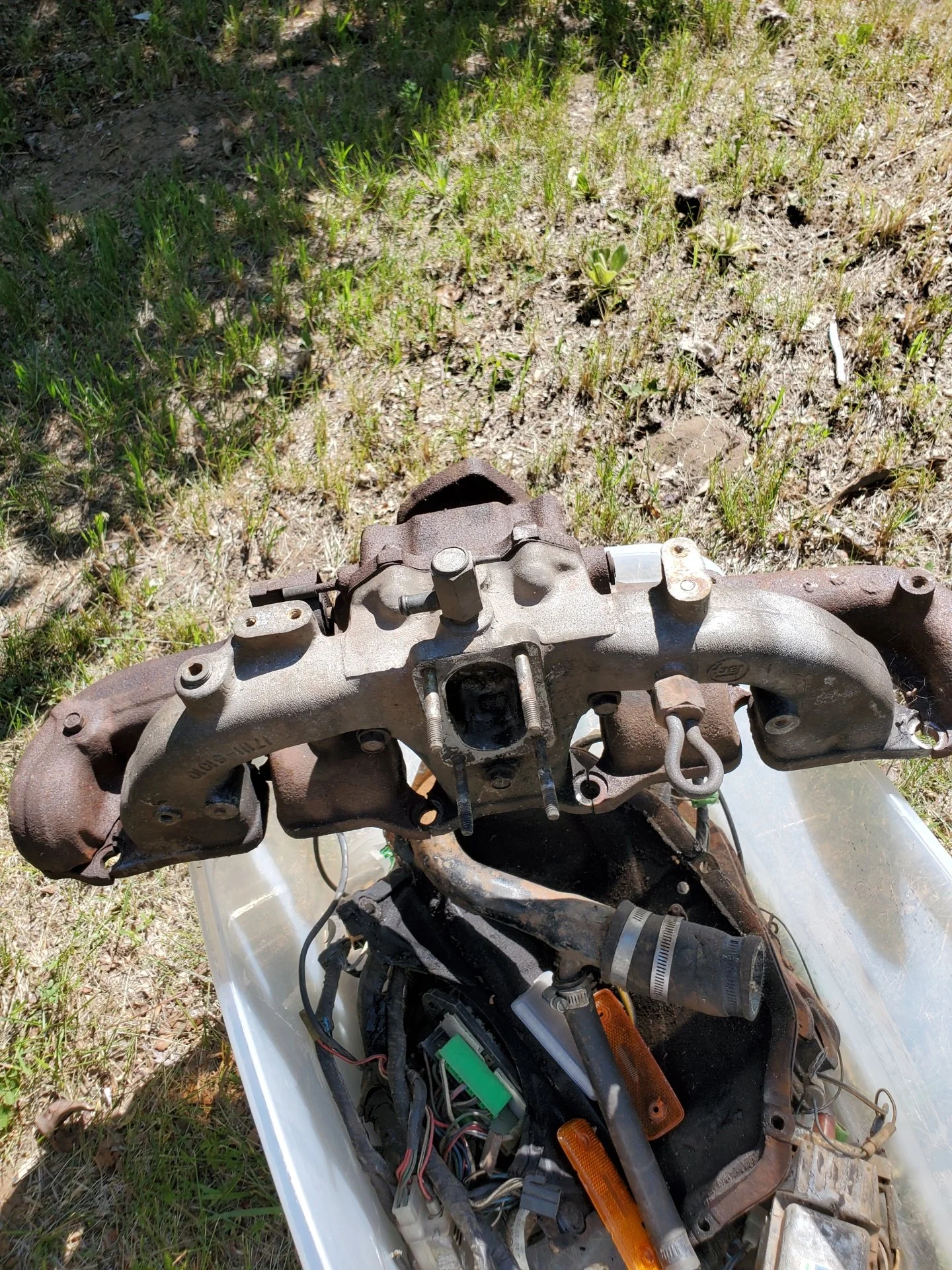 2F engine manifold.webp