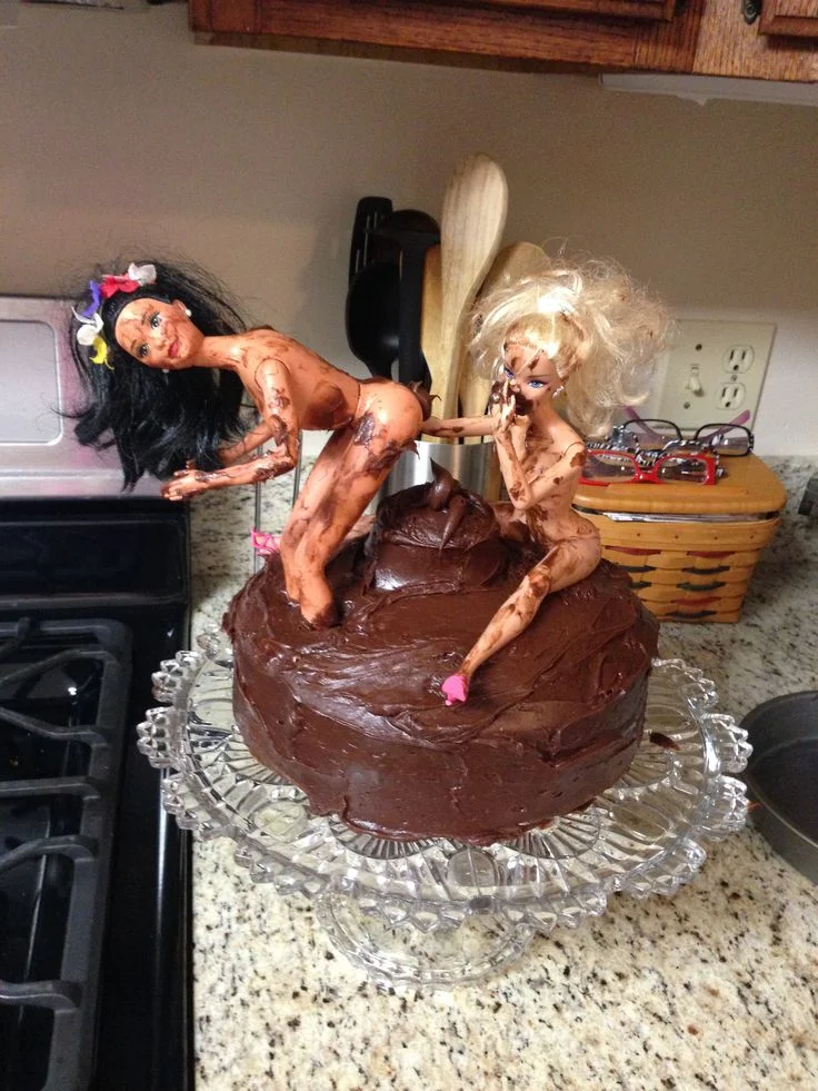 2girlsonecake.webp
